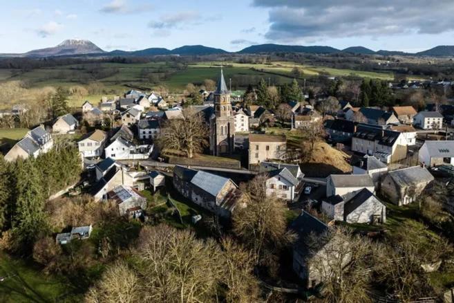 Burin Des Rosiers Lägenhet Olby Exteriör bild