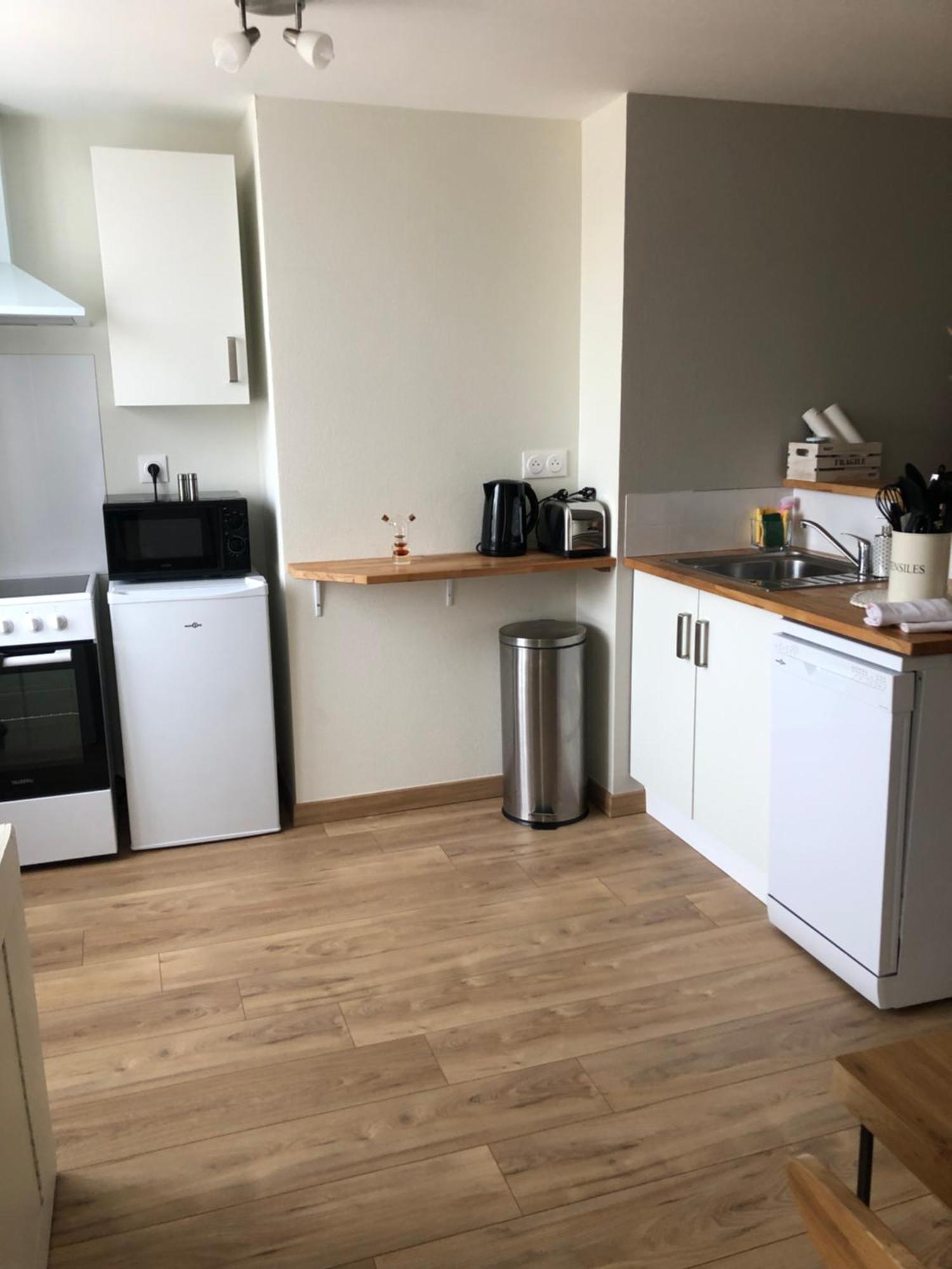 Burin Des Rosiers Lägenhet Olby Exteriör bild