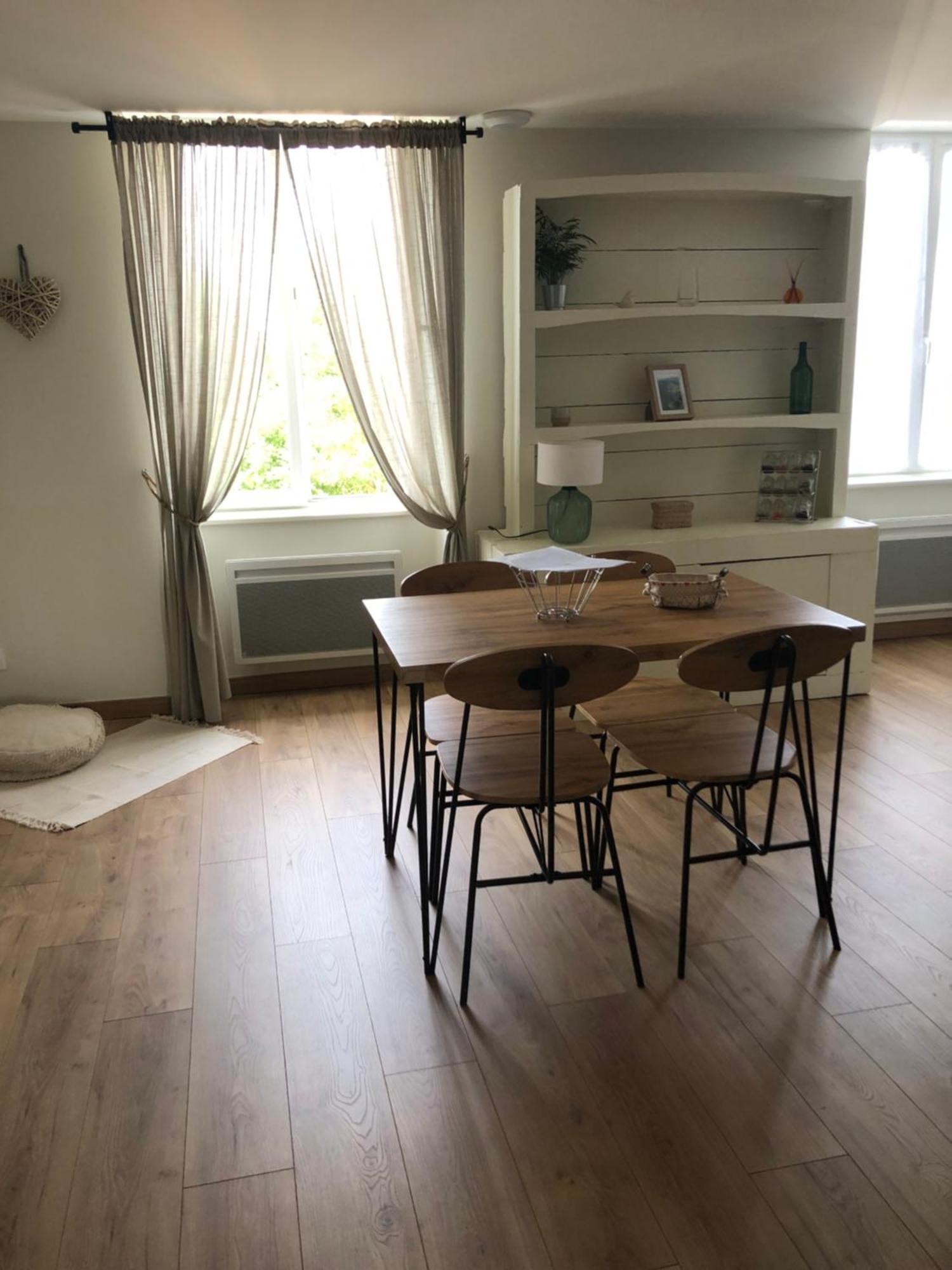 Burin Des Rosiers Lägenhet Olby Exteriör bild