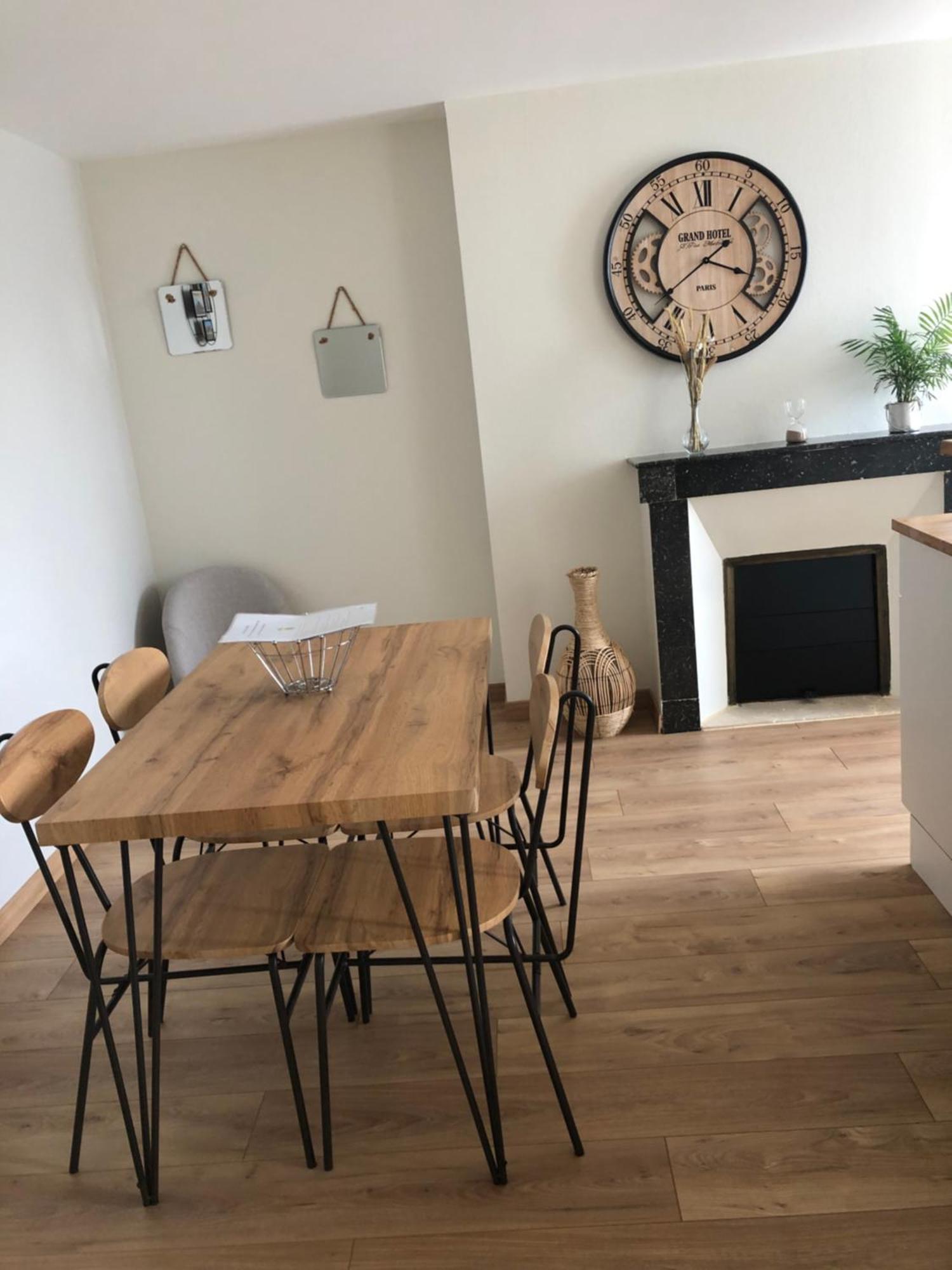 Burin Des Rosiers Lägenhet Olby Exteriör bild